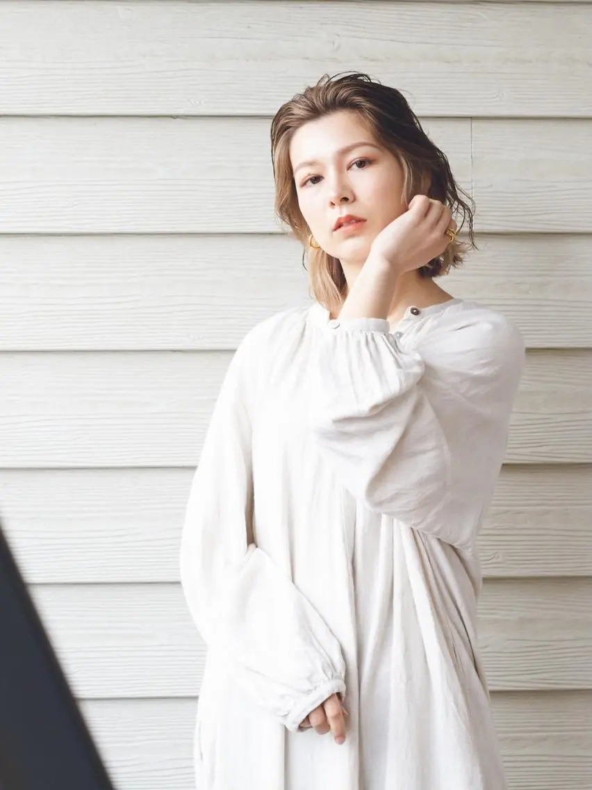 ミディアム 柳下 涼のヘアスタイル