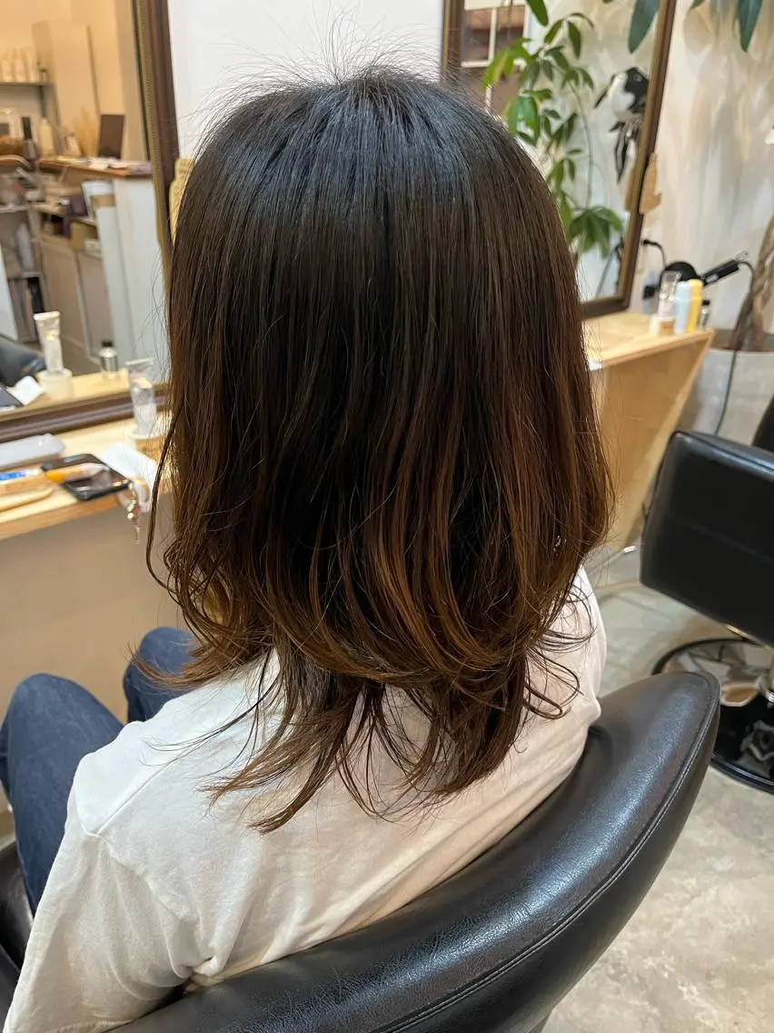 セミロング セミロングパーマ 山口 晃也のヘアスタイル