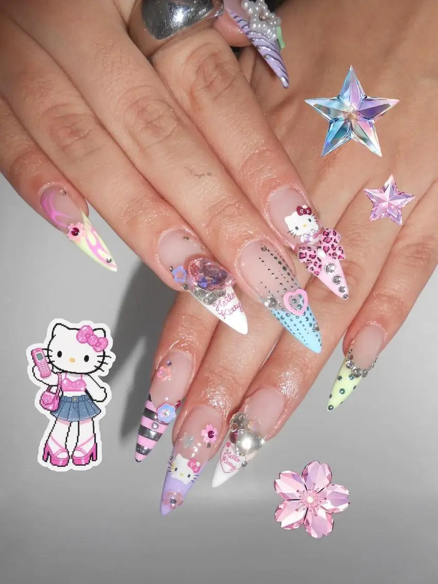 ネイル キラキラネイル 韓国ネイル 持ち込み ワンホンネイル ハンドネイル ハンドケア Nova Nail Salonのネイルデザイン