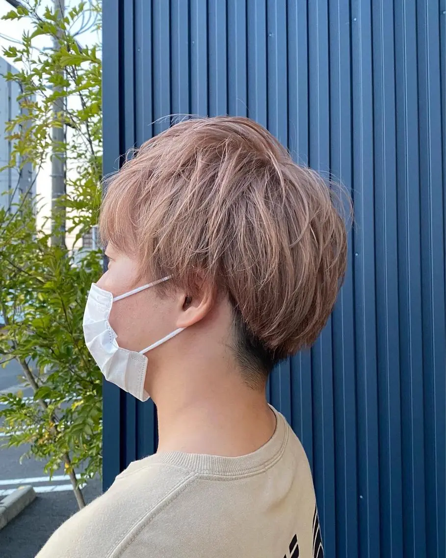 カラー ベージュカラー ミルクティーベージュ 浅野  勇貴のヘアスタイル