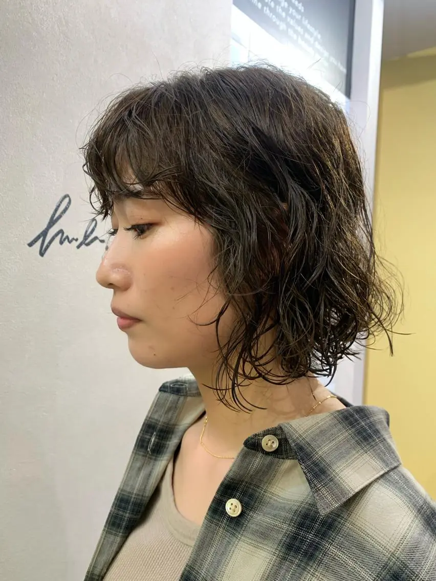 ショート カラー パーマ ボブ カット パーマ hubhair レイヤー/透明感のヘアスタイル
