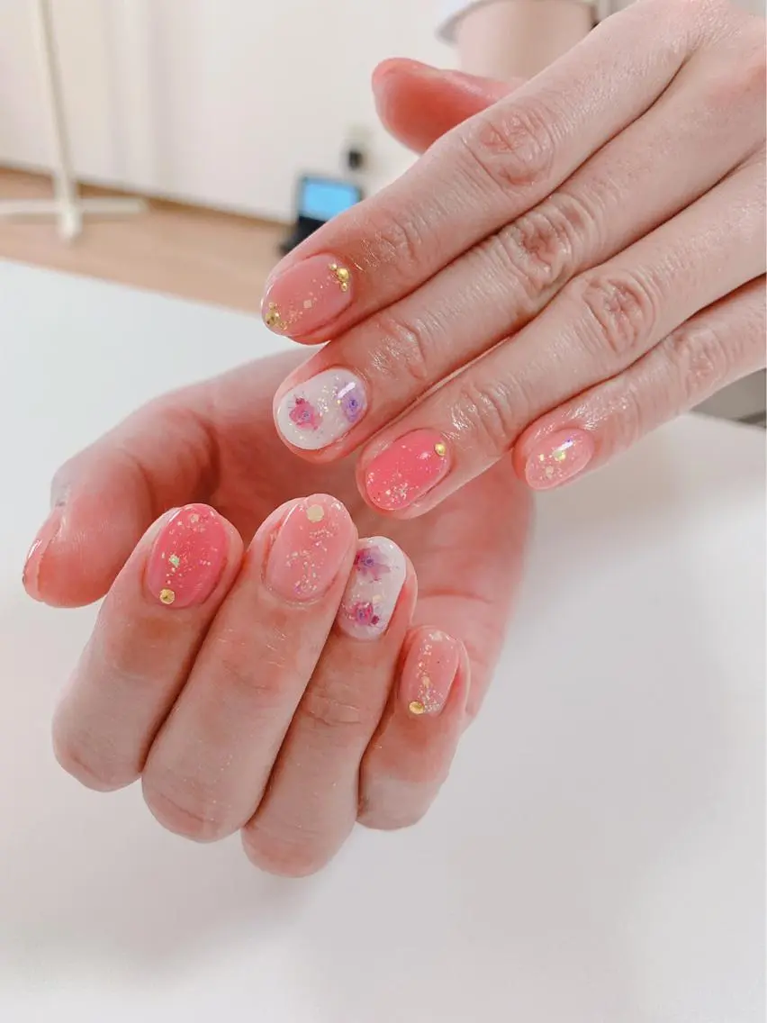 ネイル アートネイル 長さ出し フットネイル グリーン ニュアンスネイル Lily Roseスタッフ一同のマツエク・マツパデザイン