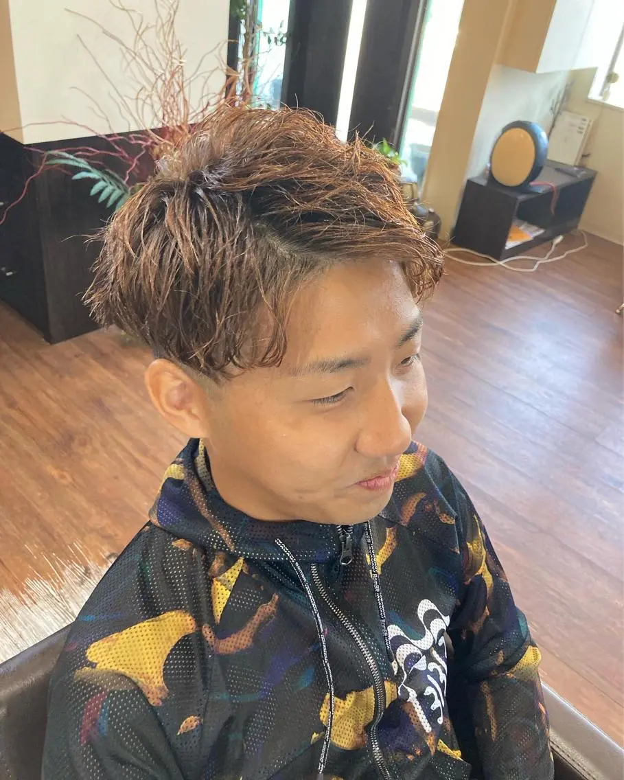 ショート メンズ メンズパーマ メンズツイストパーマ ツイストパーマ パーマが得意な【最高 悠斗】のヘアスタイル