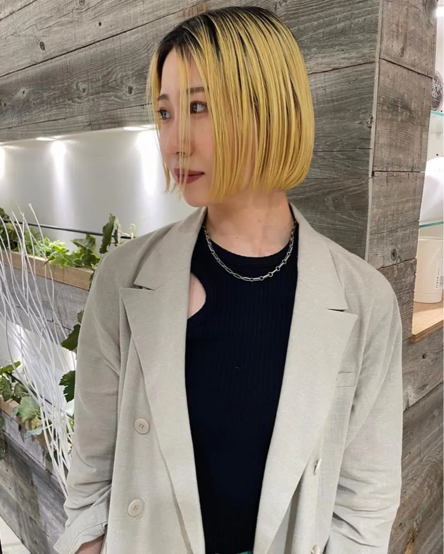 ショート カラー ブリーチ イエローカラー ボブ カット ヘアカラー トリートメント 村上雅人 ナチュラルモードのヘアスタイル