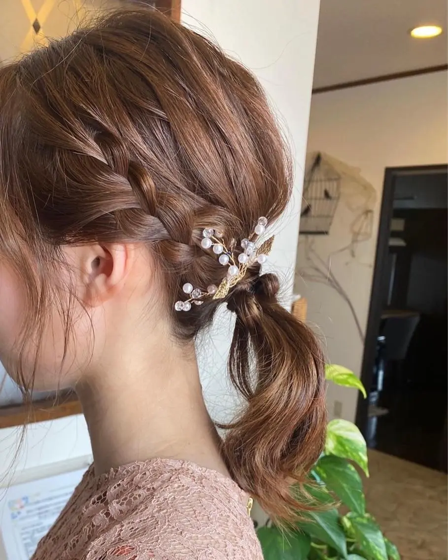 セミロング ヘアアレンジ 谷川 穂のヘアスタイル