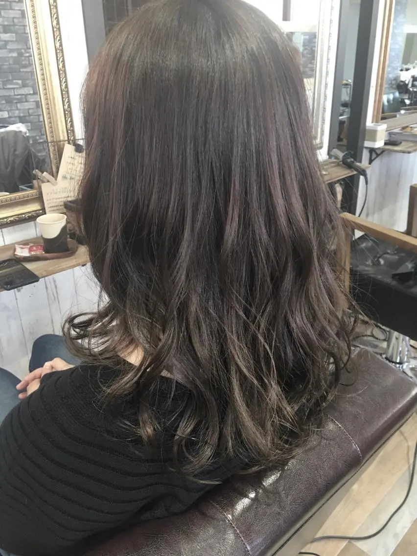 ミディアム カット ヘアカラー トリートメント 山田 義人のヘアスタイル