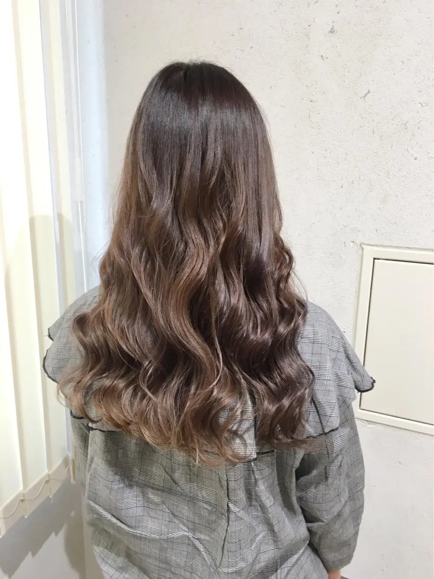 ロング カラー ブリーチ グラデーションカラー グレージュ 韓国ヘア得意❤︎森澤 悠佳のヘアスタイル