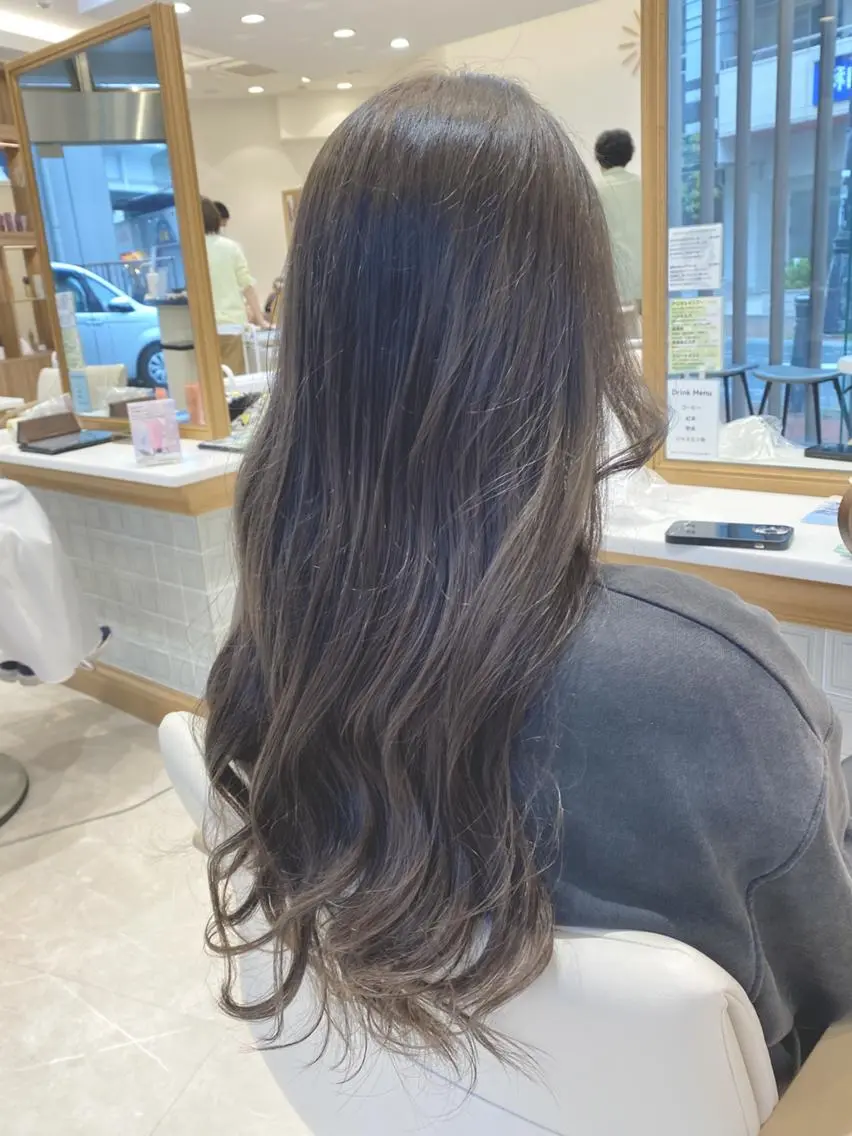 ロング カラー 透明感カラー 田中 有乃のヘアスタイル