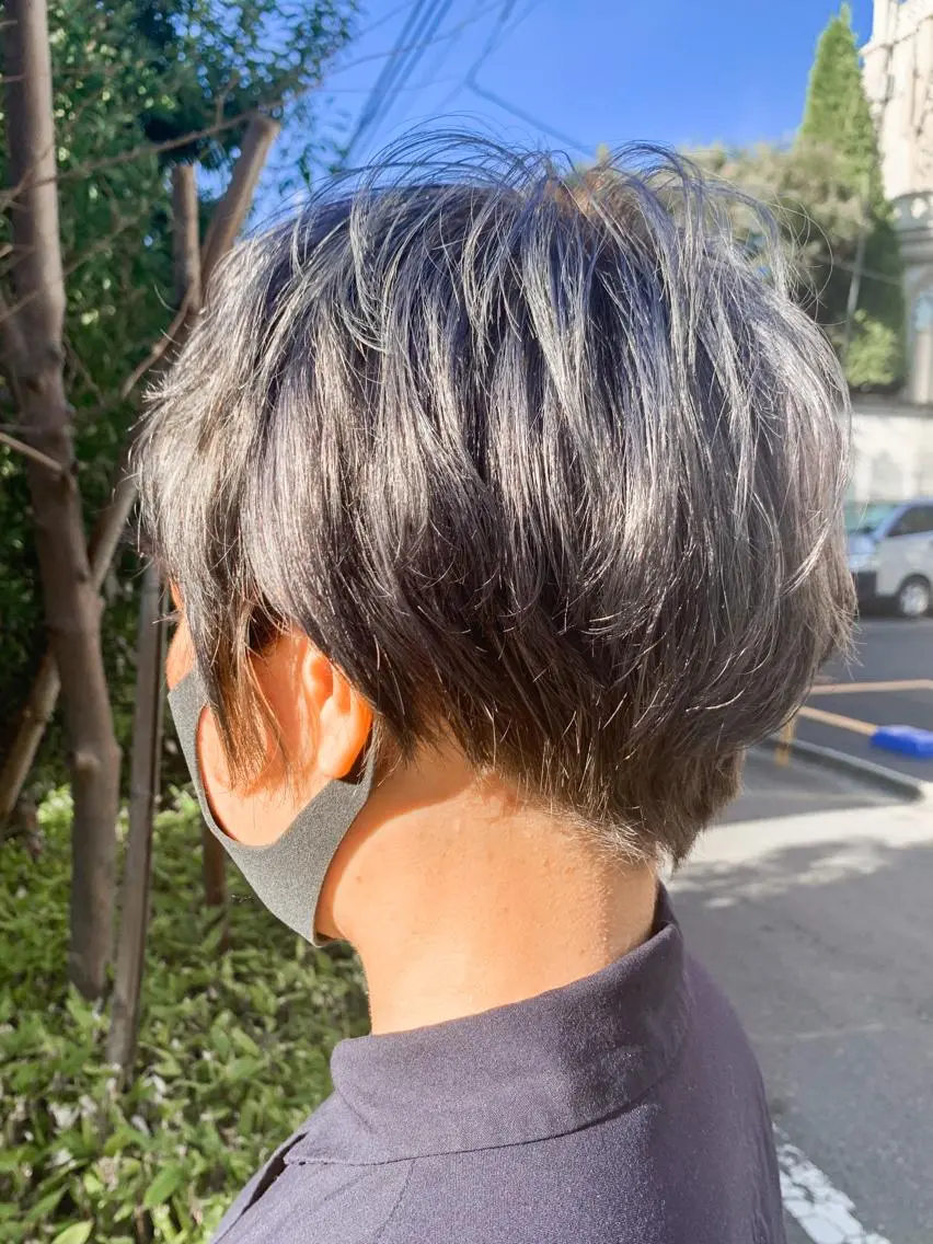 ショート カラー ヘアアレンジ ヘアカラー トリートメント yuka .のヘアスタイル