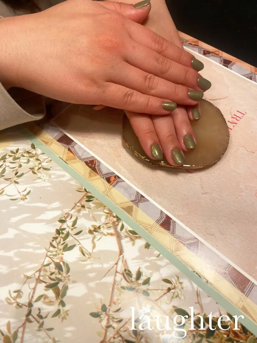 ネイル ジェルネイル ワンカラーネイル 春ネイル laughter nailのネイルデザイン