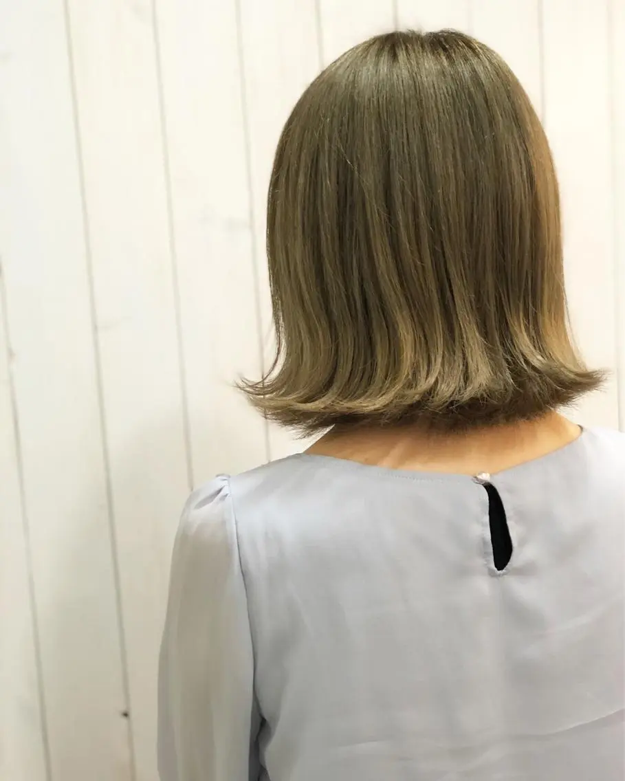 ミディアム カラー ブリーチ 透明感カラー 奥野 紗弓のヘアスタイル