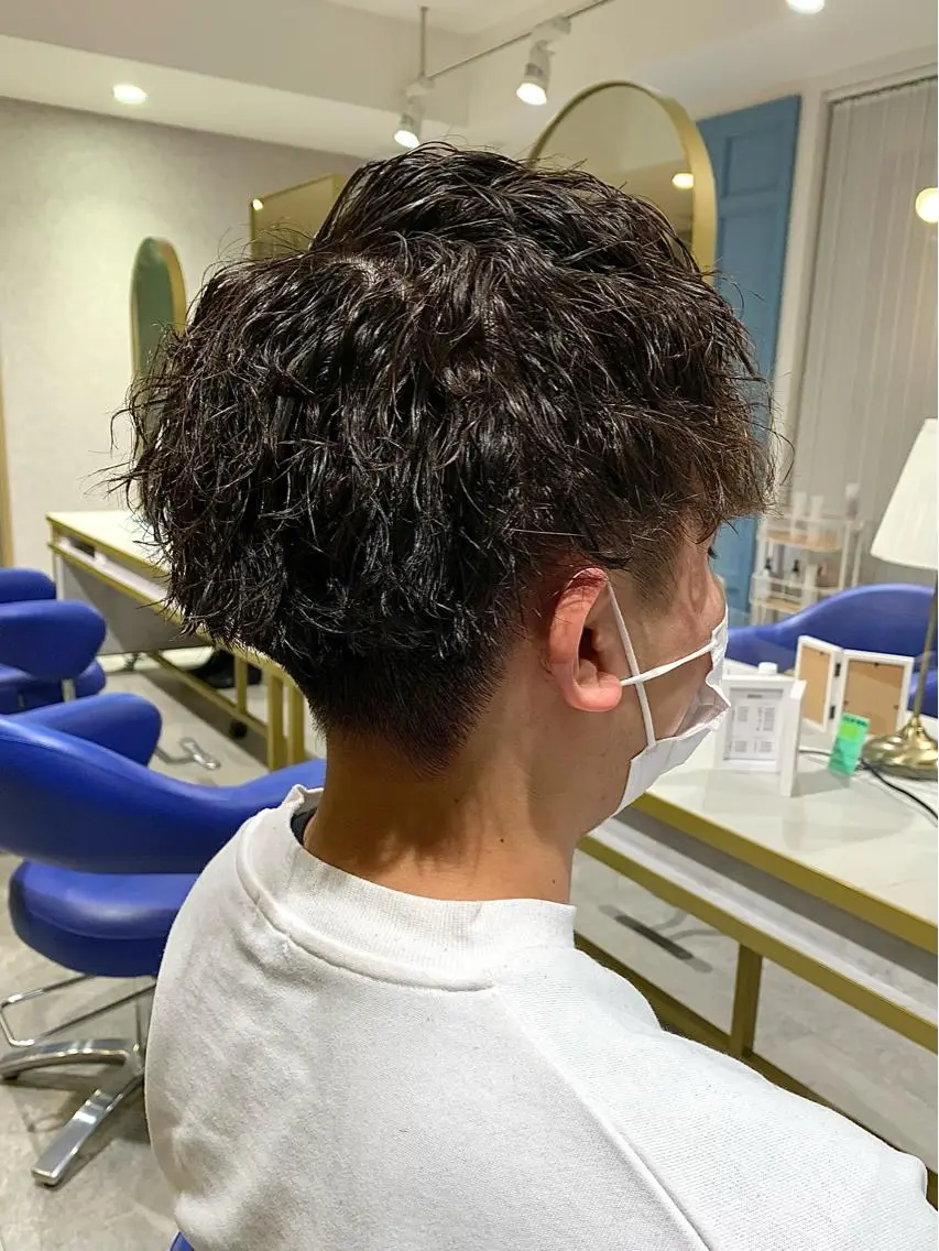 ショート パーマ ヘアアレンジ メンズ メンズパーマ メンズツイストパーマ ツイストスパイラルパーマ スパイラルパーマ ツイストパーマ メンズパーマ職人 加藤 弘貴のヘアスタイル