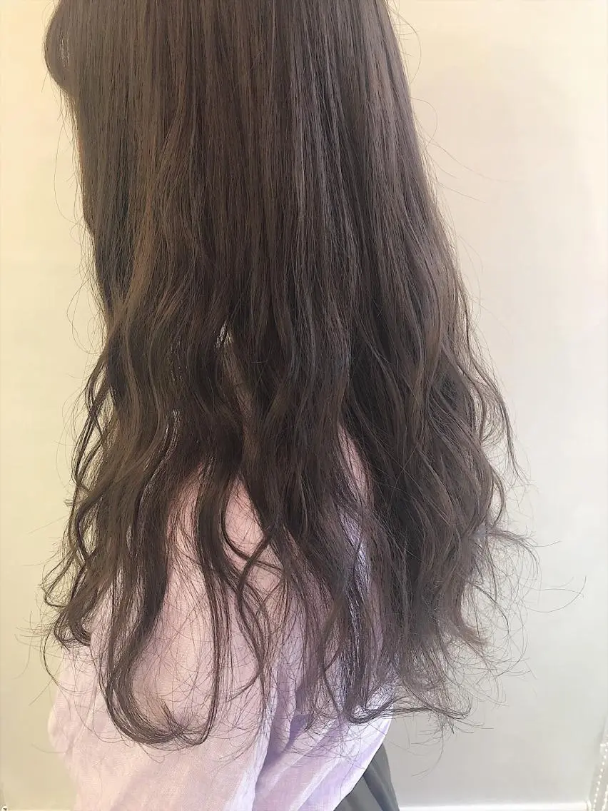 ロング パーマ ロング カット パーマ トリートメント 齋藤 咲のヘアスタイル