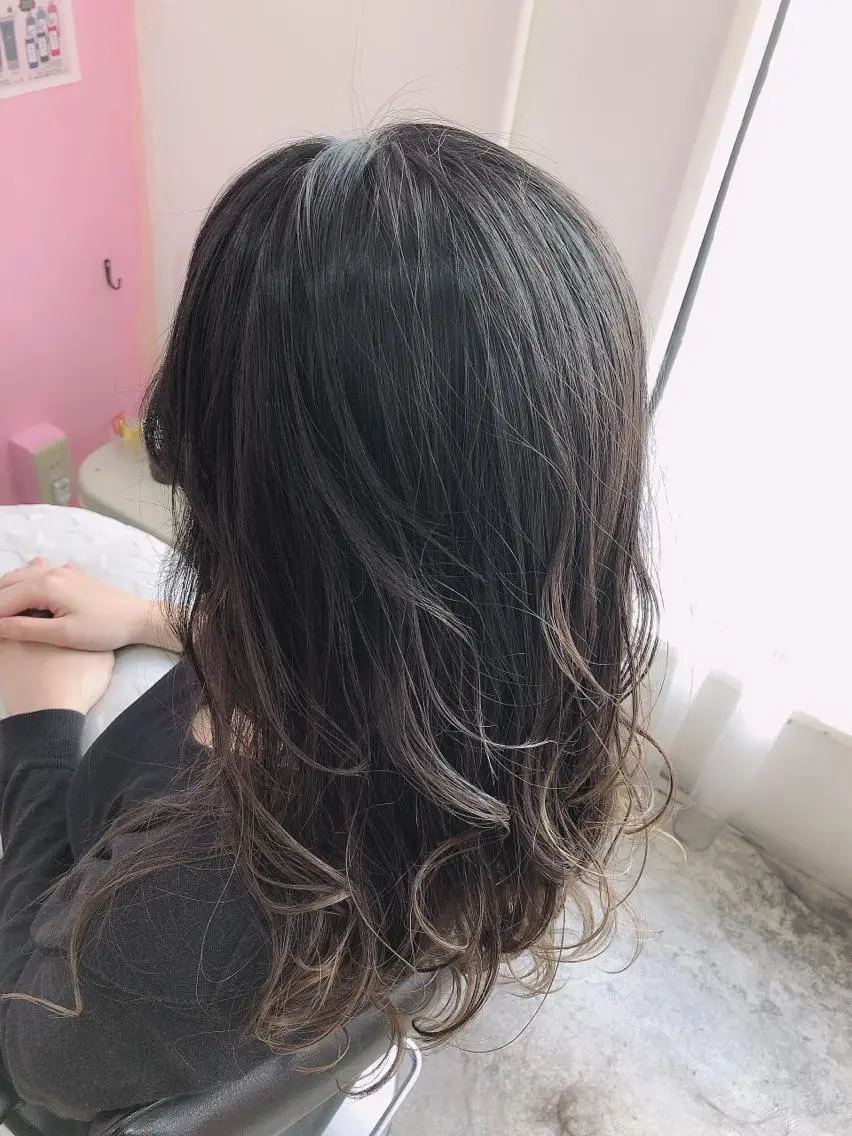 セミロング カラー カット ヘアカラー トリートメント 浦山 和之のヘアスタイル