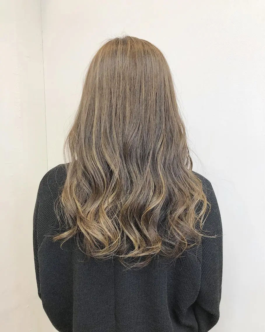 ロング ハイライト レイヤー×縮毛矯正 深見 拓のヘアスタイル