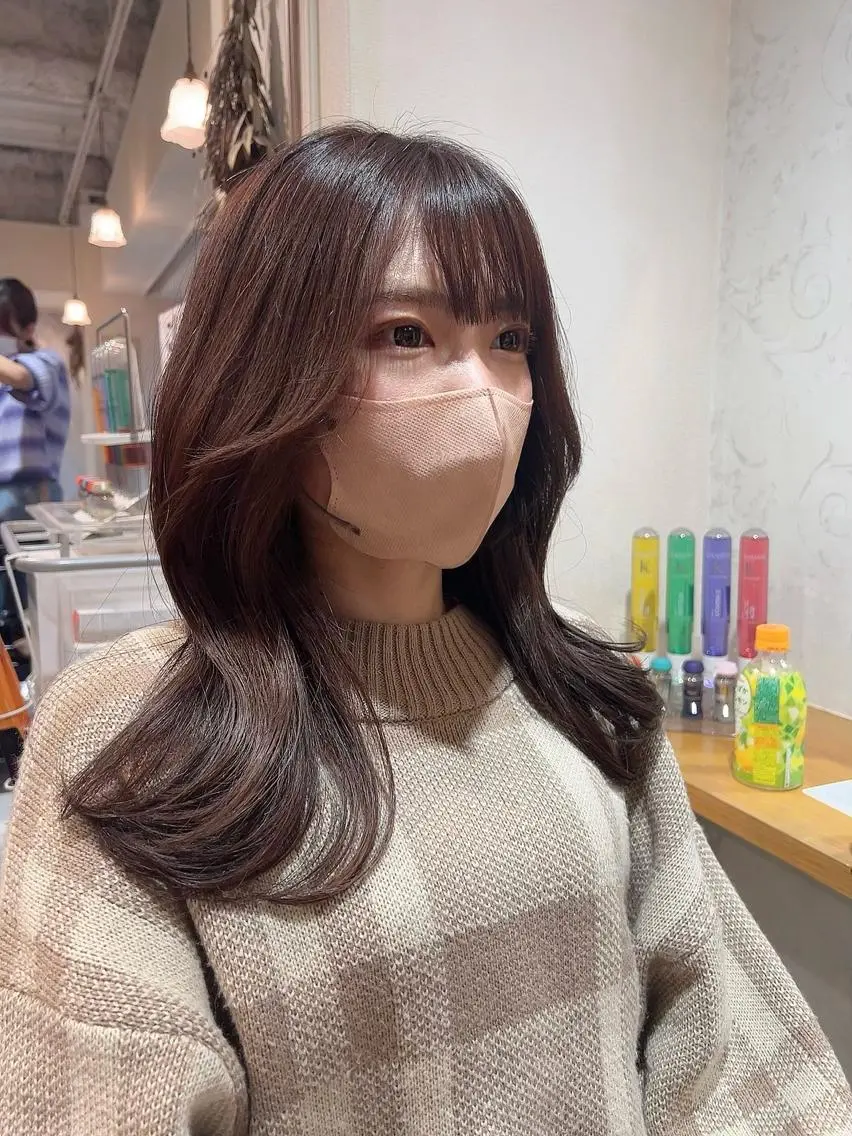 セミロング カラー ブラウンカラー ラベンダーカラー ラベンダーブラウン くびれヘア 浅沼 久瑠美のヘアスタイル