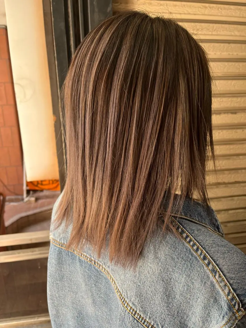 ミディアム カラー ハイライト 透明感カラー松本のヘアスタイル