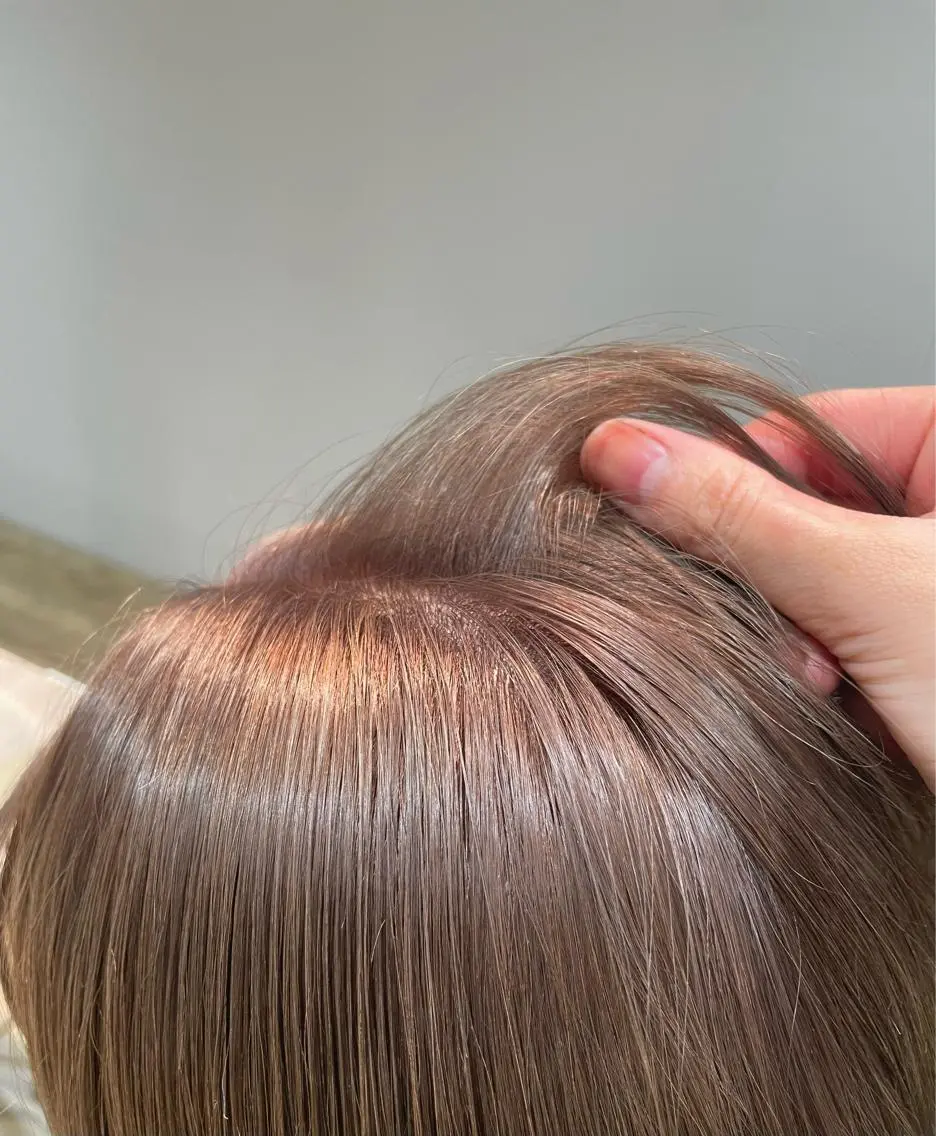 ミディアム 前田 菜奈子のヘアスタイル