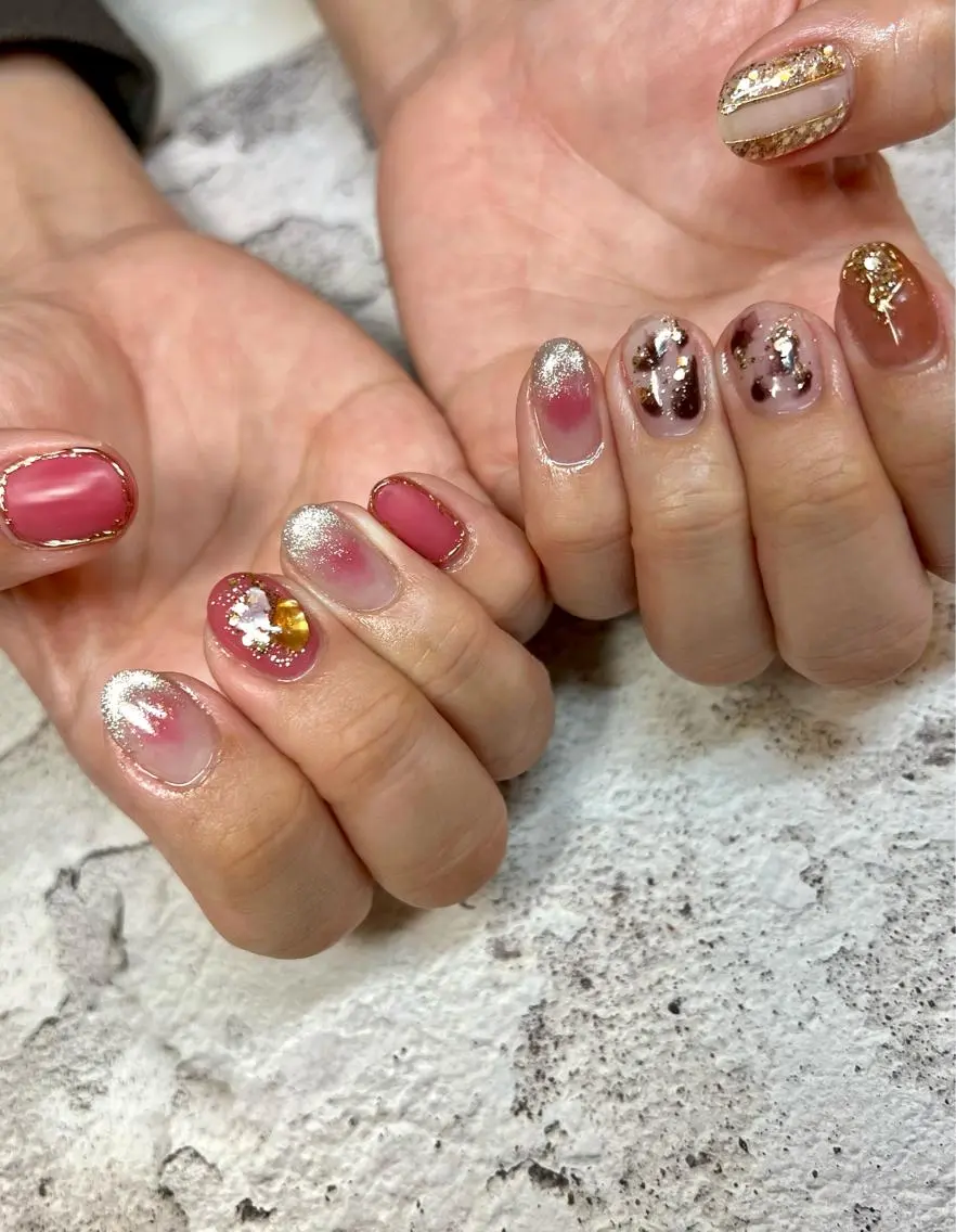 ネイル マグネットネイル ミラーネイル 持ち込み ニュアンスネイル REPLENDA/ azusa(石井梓)のネイルデザイン
