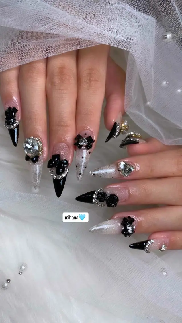 ネイル 長さ出し フレンチネイル グラデーション 卒業式 マグネットネイル ハンドネイル MIHANA NAILのネイルデザイン