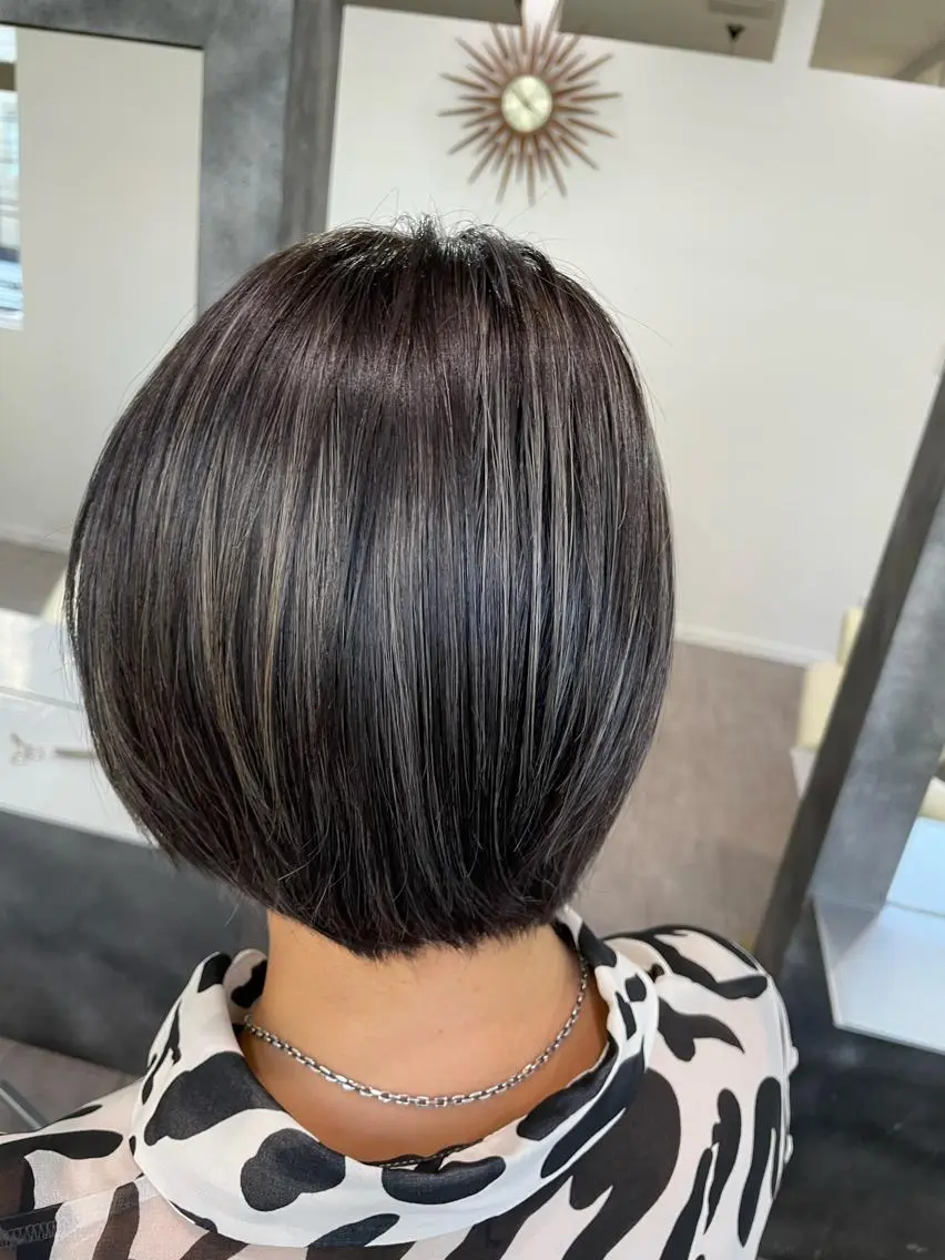 ショート カラー Merlyosaka 早川未来のヘアスタイル