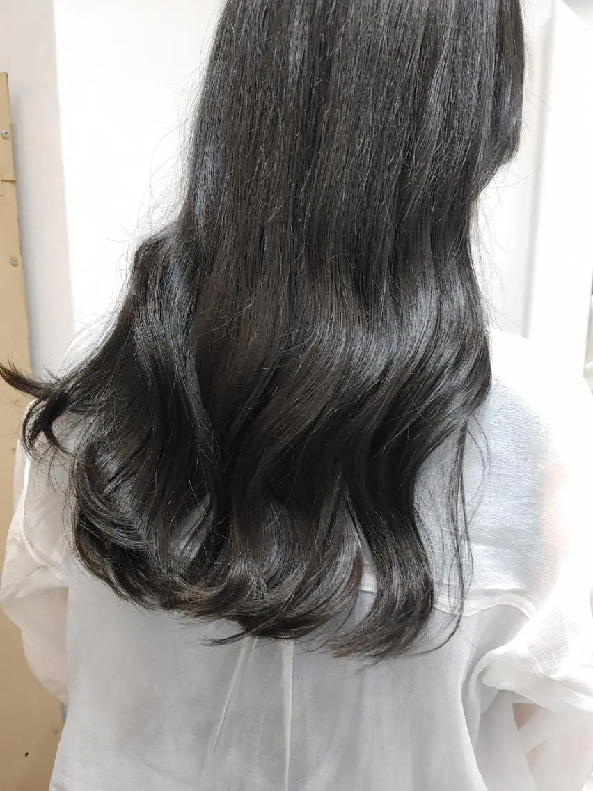 カラー ロング ブルーカラー ネイビーカラー トリートメント カット トリートメント 渋谷隠れ家サロン🌿 河原志帆のヘアスタイル