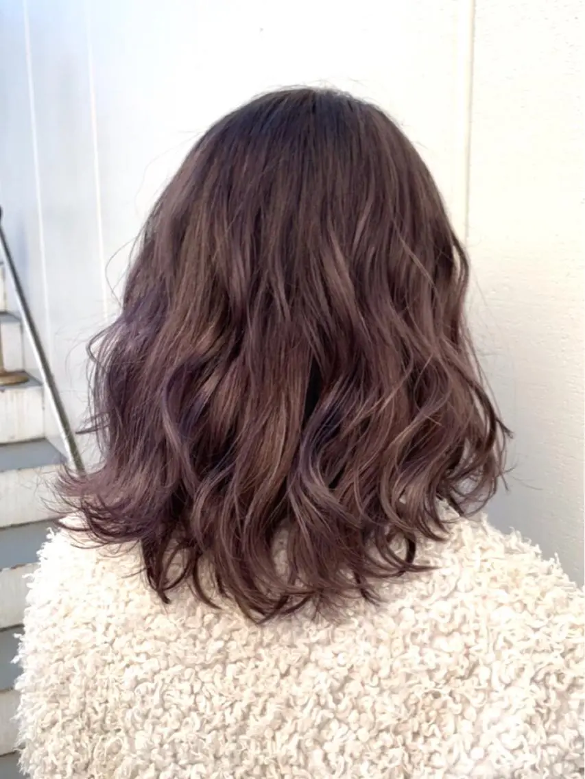 カラー 高梨 里穂のヘアスタイル