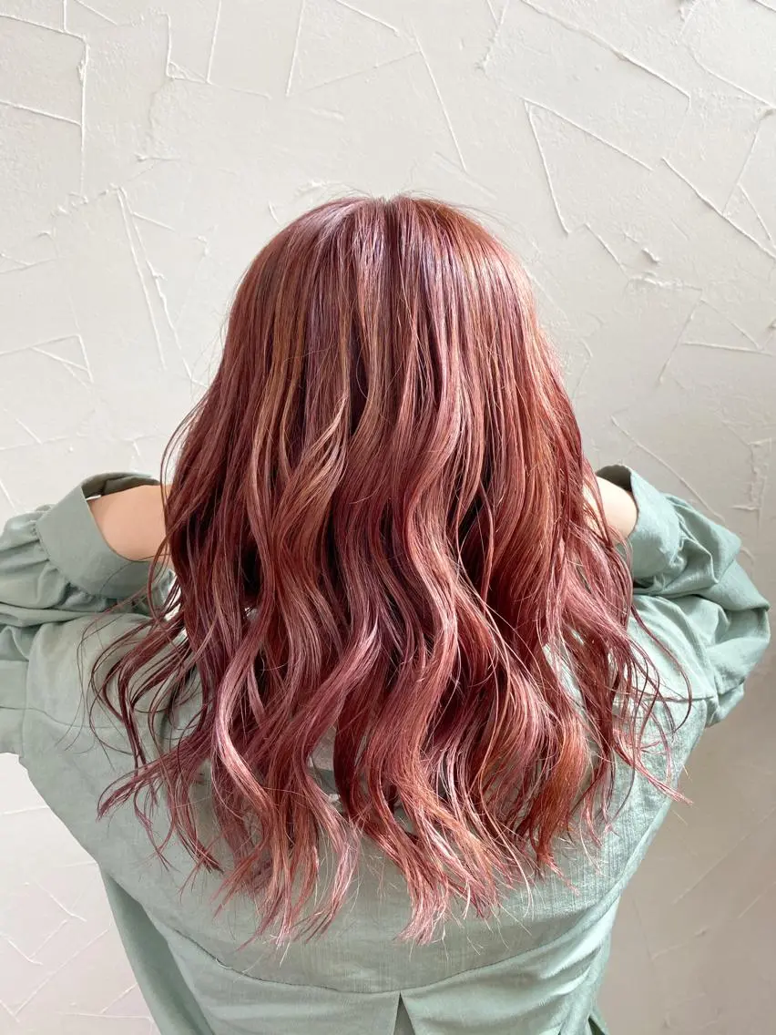 ロング カラー ピンクカラー Berry Berryのヘアスタイル