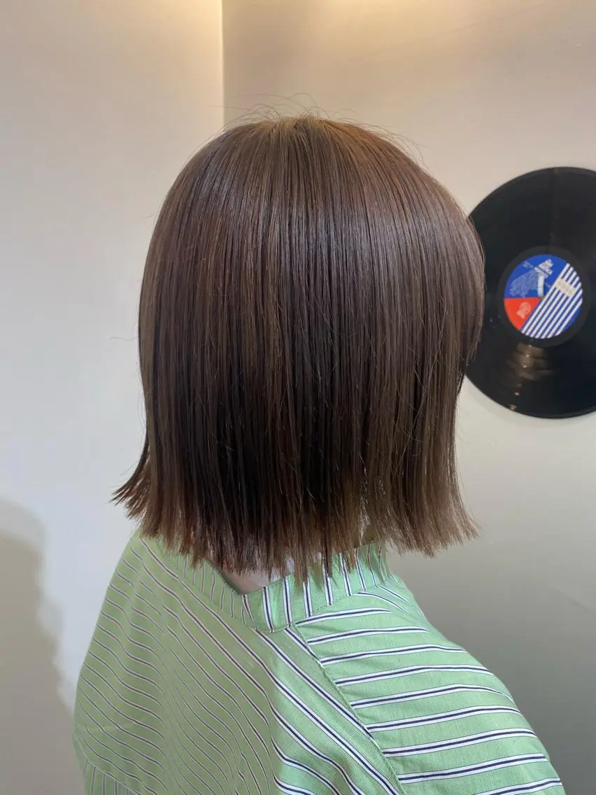 ミディアム aoi ♡グレージュ ・ベージュカラーのヘアスタイル