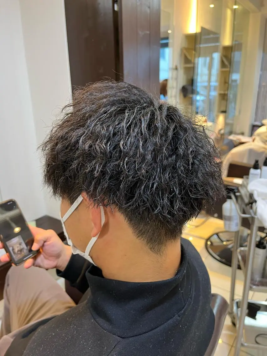 パーマ メンズ パーマ カ レラのヘアスタイル