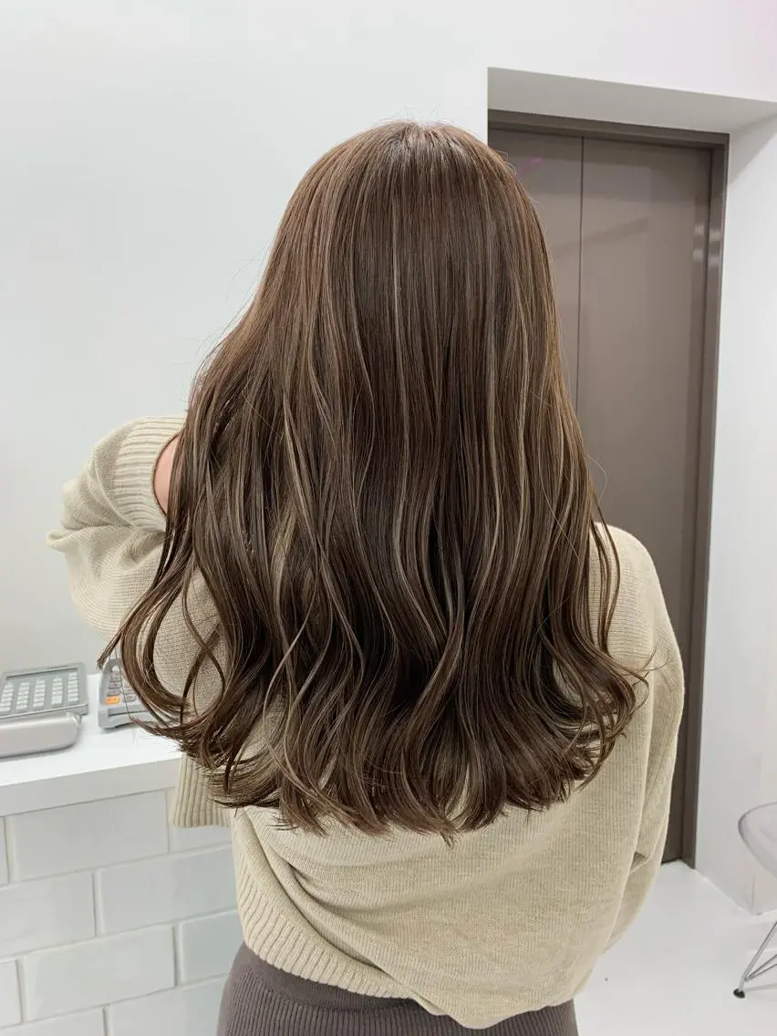 セミロング ハイライト ✨カラー指名 No.1✨keitaのヘアスタイル