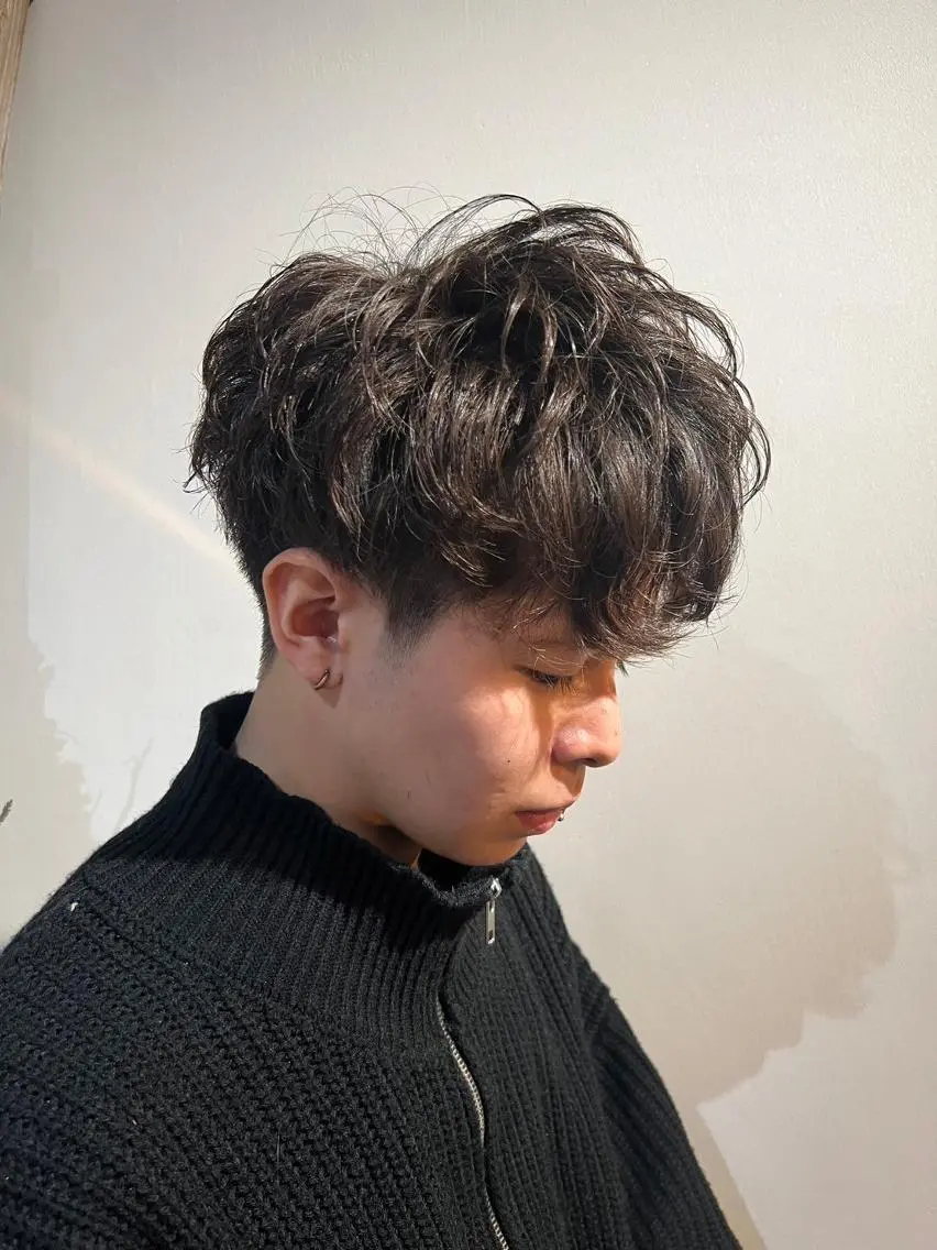 カラー メンズ パーマ フェードカット メンズパーマ ツーブロック 髪質改善 ✨メンズカット海老名 No.1/上田琉翔✨のヘアスタイル
