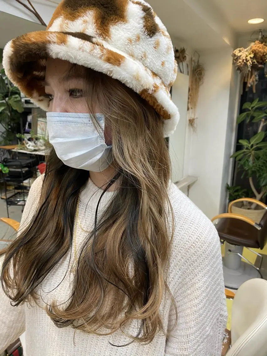 ロング カット ヘアカラー Moca 〰️のヘアスタイル