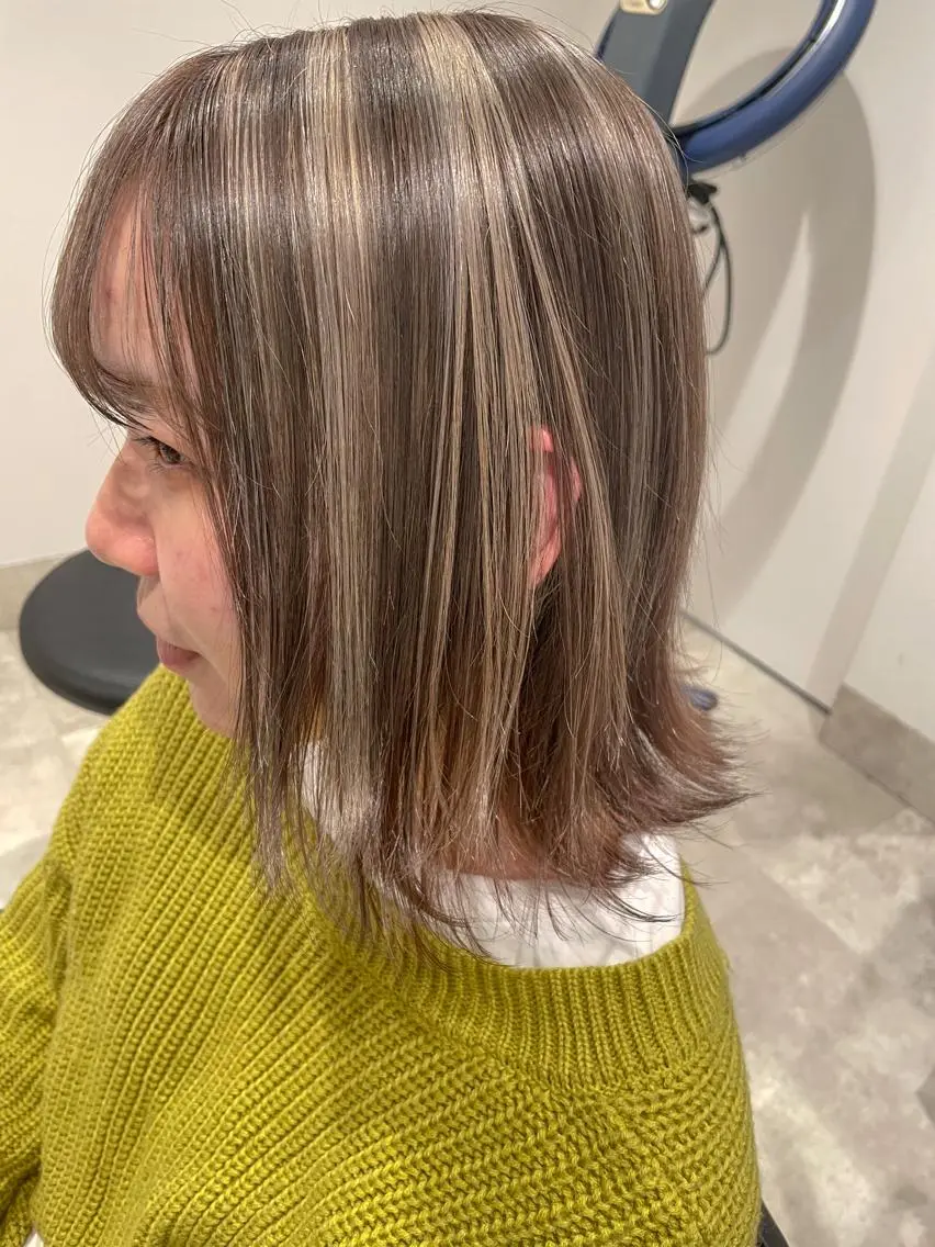 ミディアム カラー ハイライトカラー ハイライト カット ヘアカラー トリートメント センスをお届けします 大谷将生infpのヘアスタイル