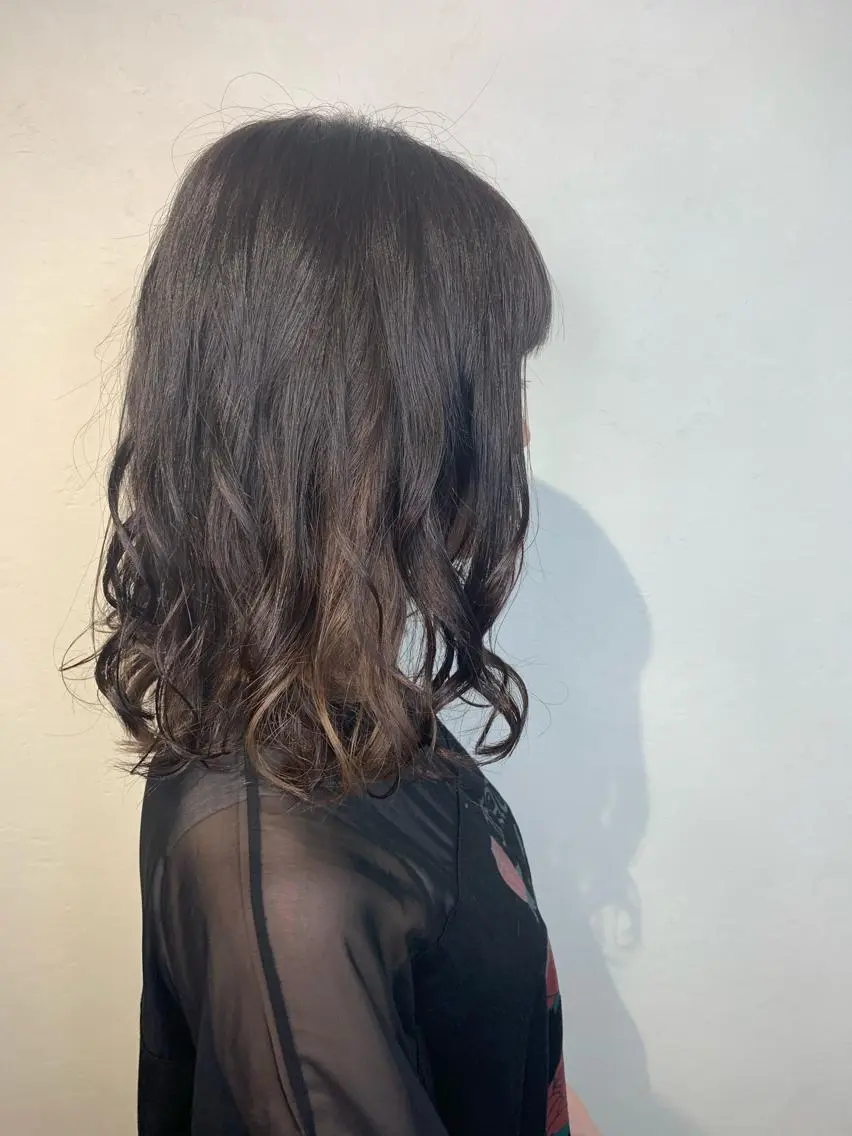 ミディアム カラー ベージュカラー _WHITE 天神店 YUMEKA🐻のヘアスタイル