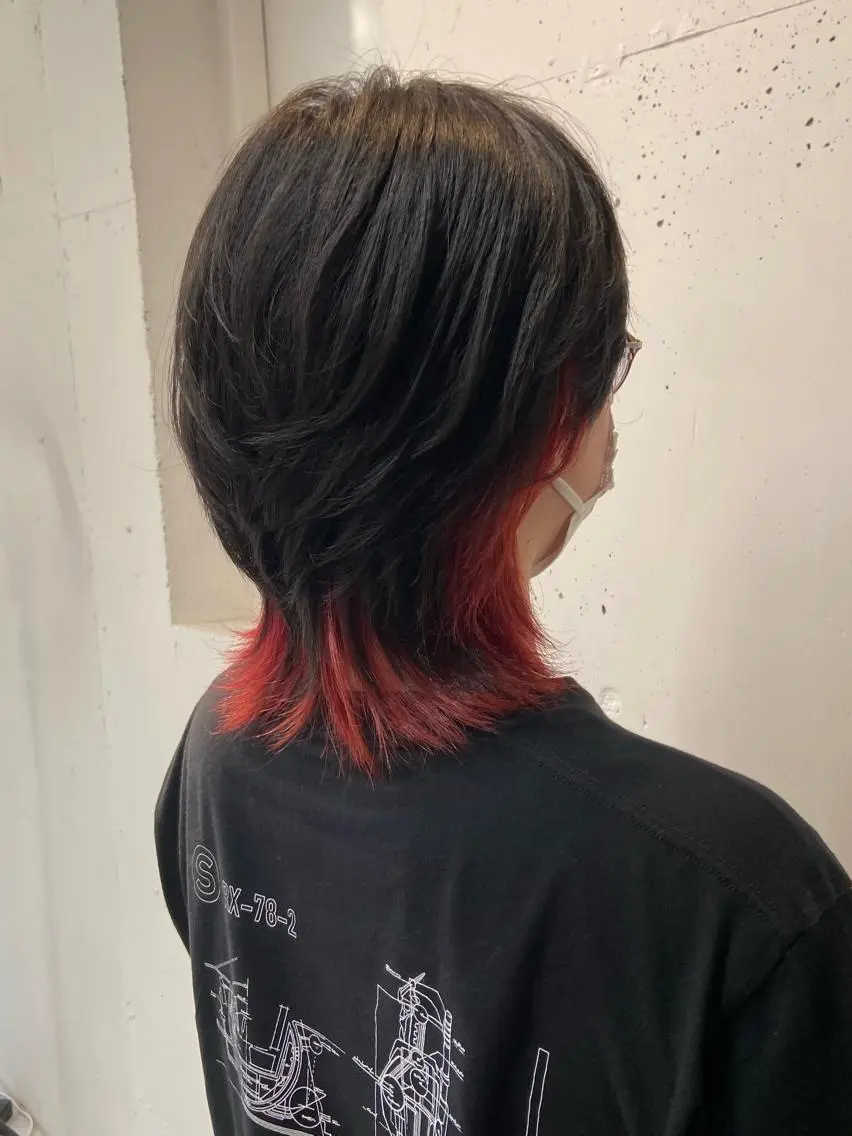 ショート カラー インナーカラー ウルフカット ウルフカット レイヤーカット上柿のヘアスタイル