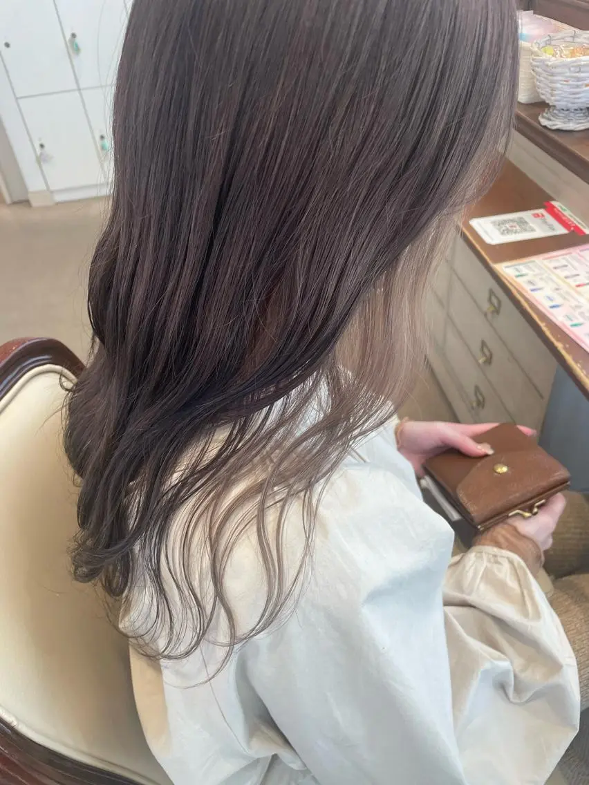 セミロング カラー ベージュカラー グレージュ シルバー シルバーベージュ ヘアカラー トリートメント 🍪ﾖｼｲﾊﾙﾈ🍪 ﾗﾍﾞﾝﾀﾞｰｶﾗｰのヘアスタイル