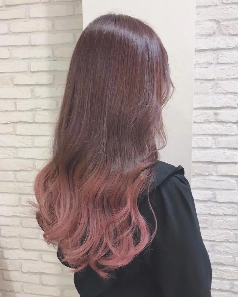 ロング カラー グラデーションカラー ピンクカラー HAUS 片山みほのヘアスタイル