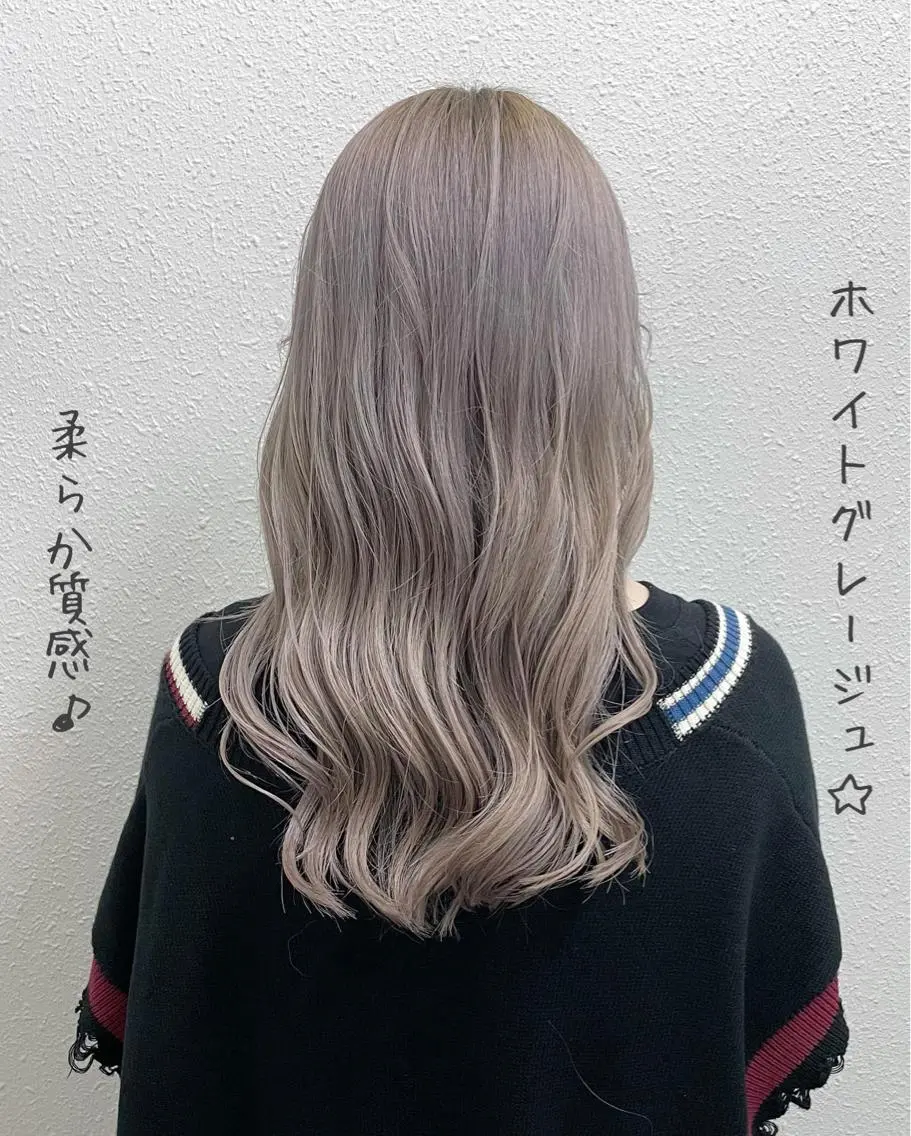 ロング カラー アッシュ アッシュグレー アッシュグレージュ バレイヤージュ ベージュカラー カット ヘアカラー グレージュ💎 神戸孝哉のヘアスタイル