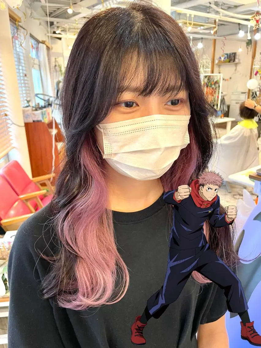 セミロング カラー インナーカラー 推し ブリーチ  髪質改善のヘアスタイル