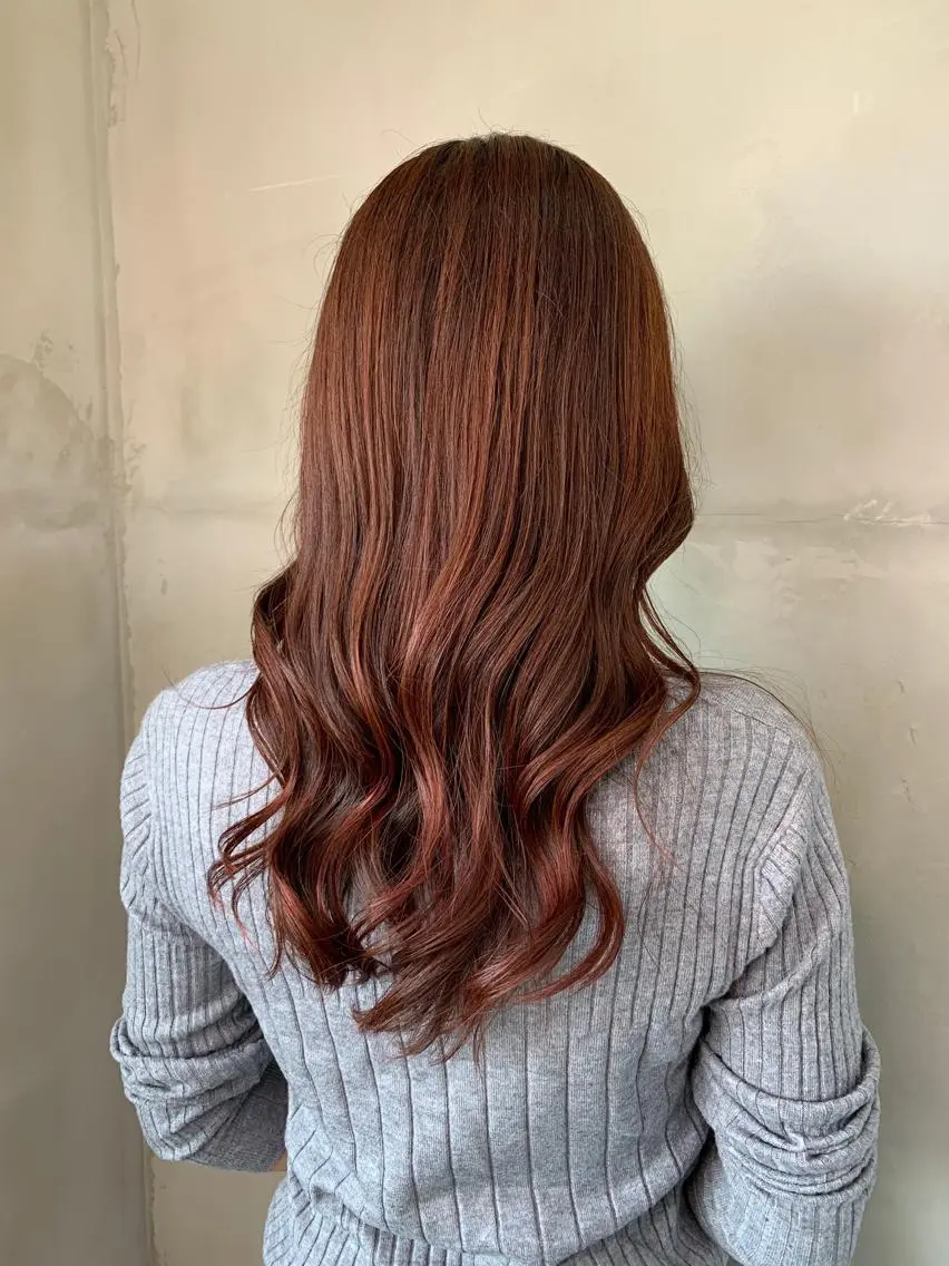 ロング カラー アッシュ バレイヤージュ ベージュカラー ブロンド ブルーカラー ヘアカラー レイヤーカット/ 艶カラー/RYOMAのヘアスタイル