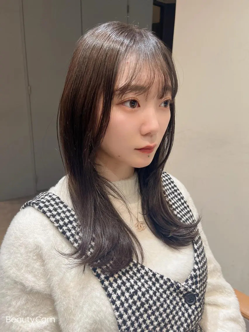 ロング 韓国風ヘア ヘアカラー トリートメント 佐藤 蓮のヘアスタイル