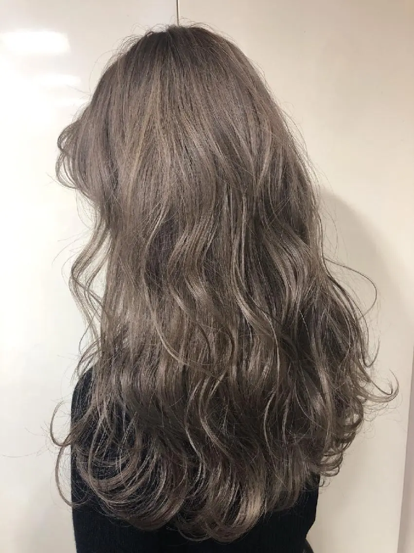 ロング カラー Beach 代表 KENTAのヘアスタイル