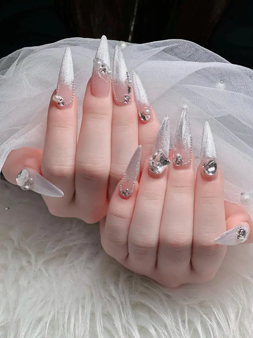 ネイル フレンチネイル ジェルネイル ハロウィン 韓国ネイル マグネットネイル ハンドネイル neco H.babynailのネイルデザイン