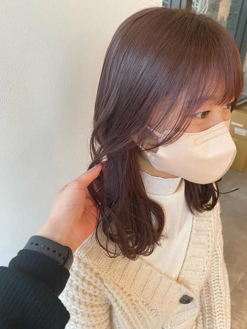 ミディアム カラー ブリーチ ブラウンカラー ブリーチなしカラー ピンクカラー ピンクブラウン オスズ 🎀´-のヘアスタイル