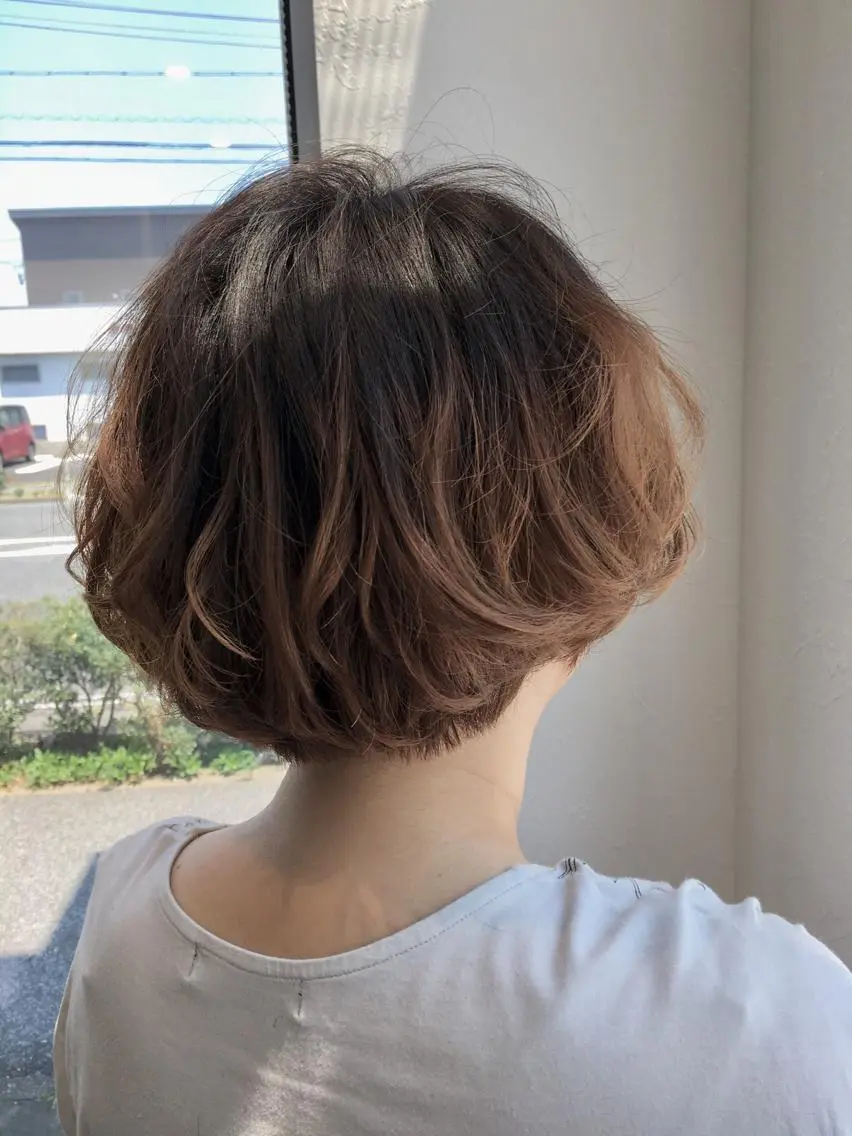 ショート カラー グラデーションカラー ショートヘア 川合 勇気のヘアスタイル