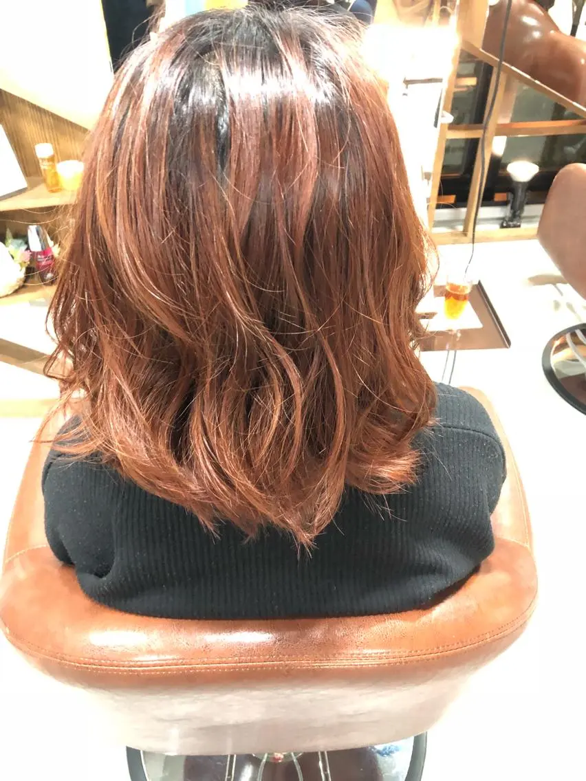 カラー ダブルカラー オレンジ 吉田 茉生のヘアスタイル