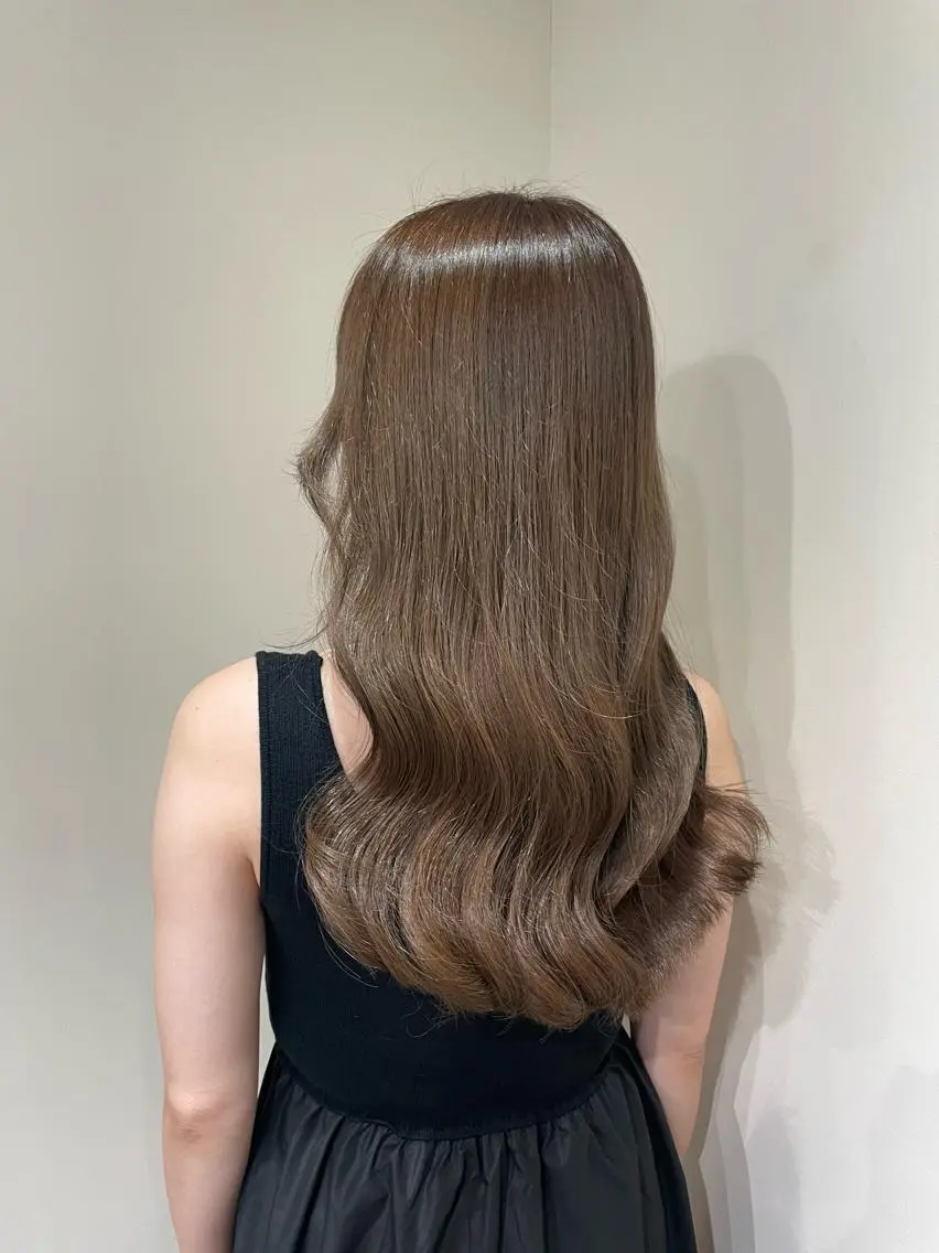 ロング カラー グレージュ ヘアカラー 🦋美髪/エクステ 🦋アベイクミのヘアスタイル