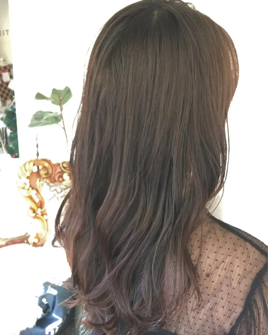 セミロング カラー パーマ ヘアアレンジ ベージュカラー エグチ アキラのヘアスタイル