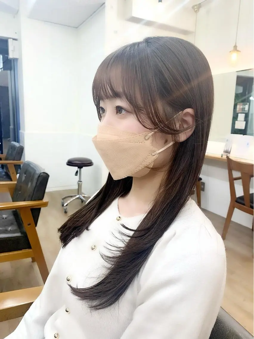 ミディアム カラー パーマ ヘアアレンジ メンズ キッズ ネイル マツエク・マツパ アイブロウ レイヤーカット/ 巻ける縮毛矯正のヘアスタイル